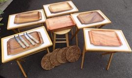 MHE280 Five Folding TV Trays, Trivets, Knives, Trays, Stool