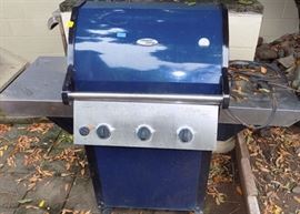 MHE286 Vermont Castings Premium Outdoor Grill