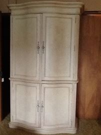 Armoir / Entertainment Cabinet