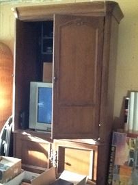 Armoir / Entertainment Cabinet