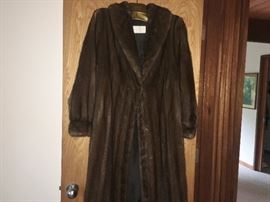 VINTAGE FUR COAT IN A++ CONDITION