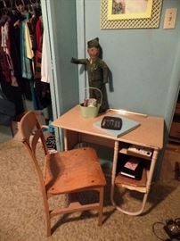 Super handy school  desk