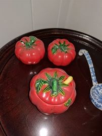 tomatos