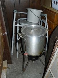 Fish cooker, stainless pot, bedside commode