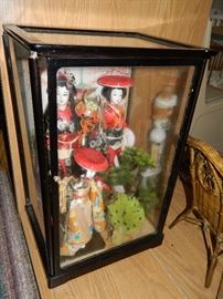 Oriental Dolls & case