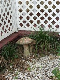 Concrete mushrooms