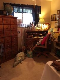 Looking into the Boys Room!