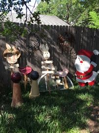 Seasonal yard art