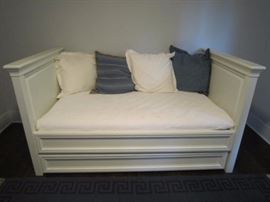 Day bed with trundle