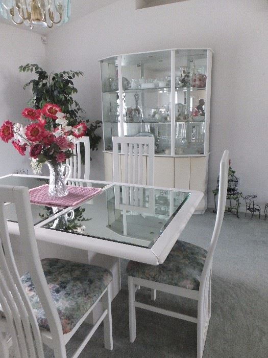 dining set - white lacquer with mirrored top on table.  1 leaf, six chairs