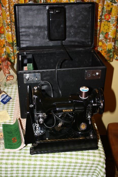FEATHER WEIGHT SEWING MACHINE