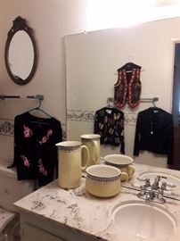 Beautiful jackets and vests - petite