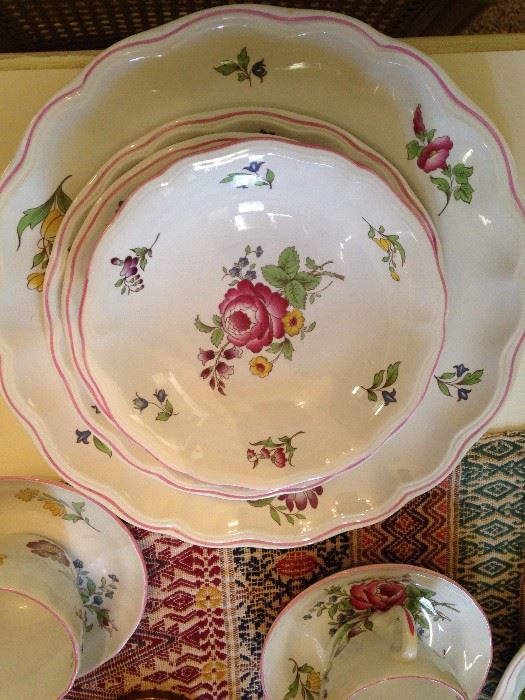 English Spode "Marlborough Spray" earthenware (8 place settings and serving pieces)