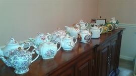 TEAPOTS!! Even a Titanic Teapot!