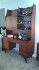 Mid-Century Vintage Furniture. nice clean straight lines.