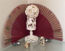 Ivory Hand Carved Chinese Nesting Ball… on Horse Carousel
Netsuki Figurines Japanese Antique (used to tie them on end of sash)