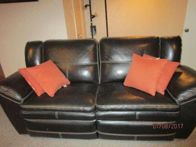 Laz-y-Boy REcliner leather sofa _ barely used