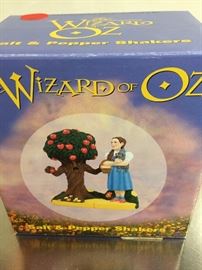 Salt & pepper shakers