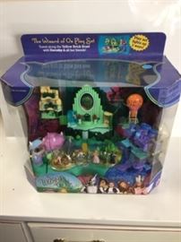 Poly pockets play set