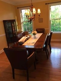 dining room table with 6 chairs