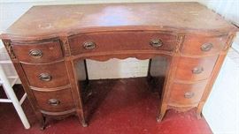 Vintage Desk/dresser