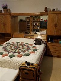 Queen Size Temupedic ADJUSTABLE Mattress (CLEAN!)