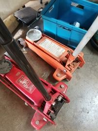 Automotive Floor Jacks (3)