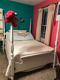  painted full size poster bed