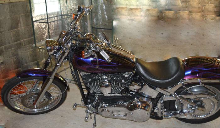 Harley Davison MC Custom Cycle 34,740 miles, beautiful motorcycle