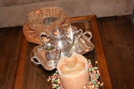 Henley Tea Set, Baskets