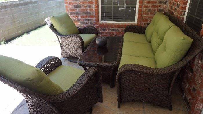 mint condition outdoor furniture