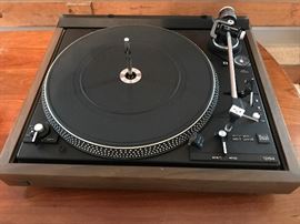 Dual record player