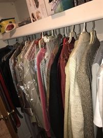 WOMENS CLOTHING AND COATS-SIZE MEDIUM-LARGE