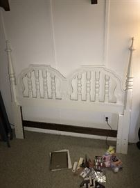 WHITE FULL SIZE HEADBOARD