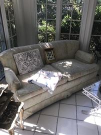 VINTAGE FLORAL SOFA-62" WIDTH X 31" DEPTH X 29" HEIGHT