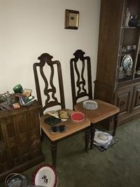 HEXAGON SHAPE SOLID WOOD DINING TABLE WITH TWO 20"LEAVES, 6 CHAIRS AND TABLE COVERS-44" DIAMETER X 28.5" TALL