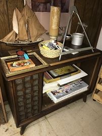 VINTAGE CABINET
