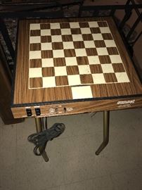 VINTAGE ELECTRONIC CHESS BOARD