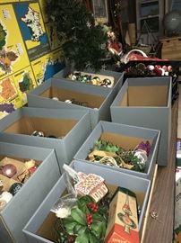 LOTS OF VINTAGE CHRISTMAS AND HOLIDAY DECOR'