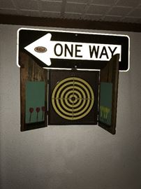 VINTAGE DART BOARD
