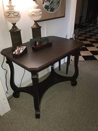 ANTIQUE WOODEN TABLE -36' WIDTH X 25" DEPTH X 28.5" HEIGHT