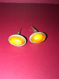 VINTAGE CUFFLINKS