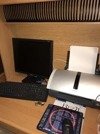 COMPUTER MONITORS