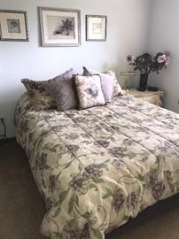 FULL SIZE MATTRESS, BOXSPRING AND FRAME