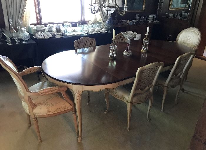 Kindel Country French Table with two Leaves and Six Chairs