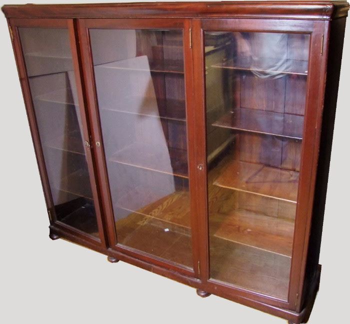 C/1900 Triple Mahogany Bookcase w/carved corners