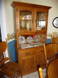 LIGHTED CHINA CABINET