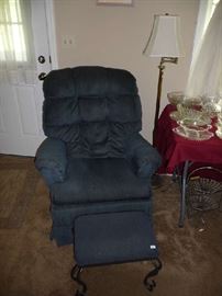 RECLINER, STOOL, FLOOR LAMP