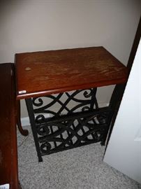 SMALL SIDE TABLE