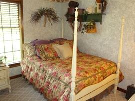 French Provincial Full Size Four Poster Bed (1 of 4 pieces) Bedspread,Pillows, Sheets & Dustruffle